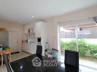 Продажа 3 спальни дом в Пращет, Бангкок