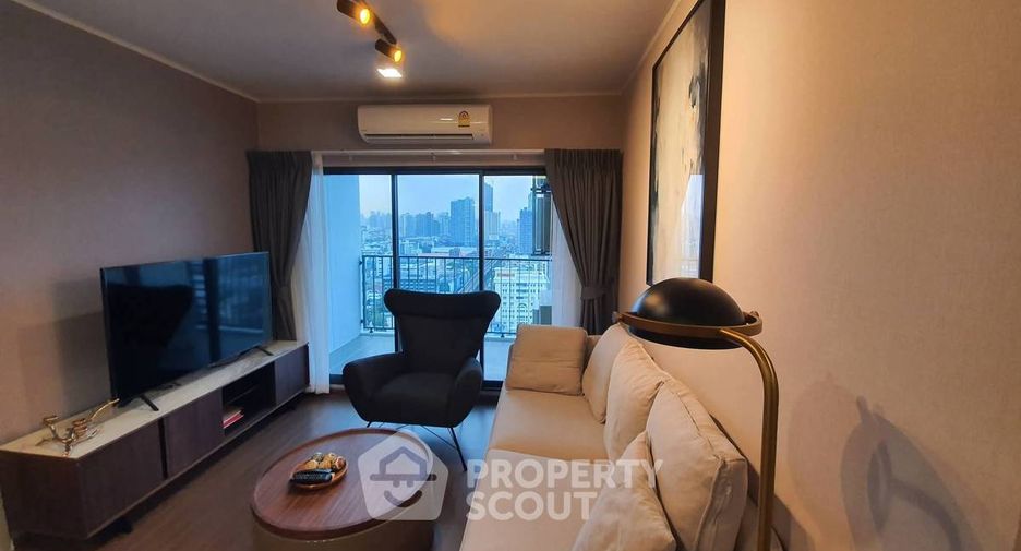 For rent 2 ベッドルーム condo in Phra Khanong, Bangkok