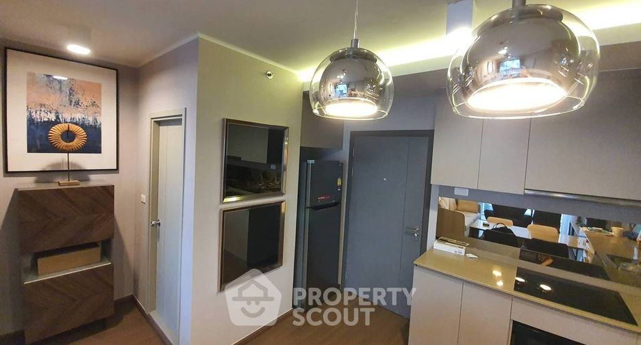 For rent 2 ベッドルーム condo in Phra Khanong, Bangkok