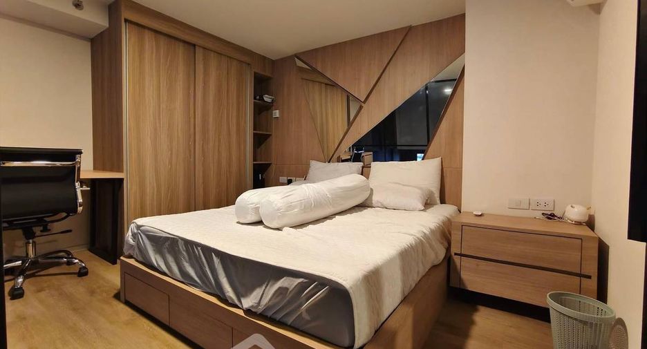 Wohnung zur Miete mit 1 Zimmer in Phra Khanong, Bangkok