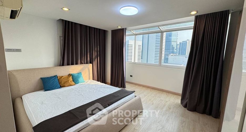 For rent 3 ベッドルーム condo in Huai Khwang, Bangkok