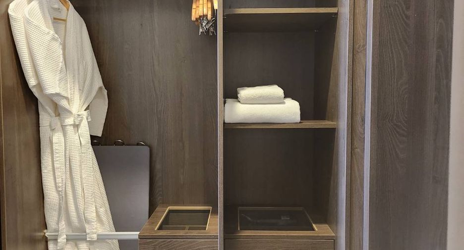 For rent 1 bed condo in Watthana, Bangkok