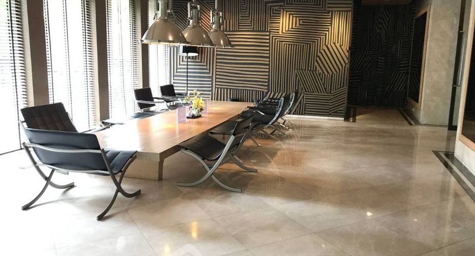 Condo en alquiler de 1 habitaciones en Khlong Toei, Bangkok