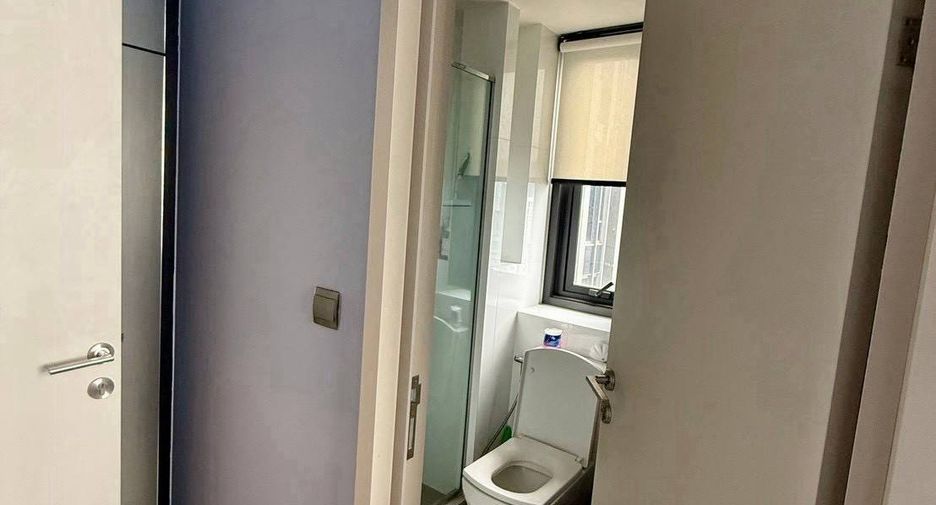 À louer 1 chambre condo à Phra Khanong, Bangkok