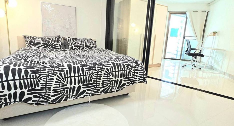For rent 1 bed condo in Yan Nawa, Bangkok