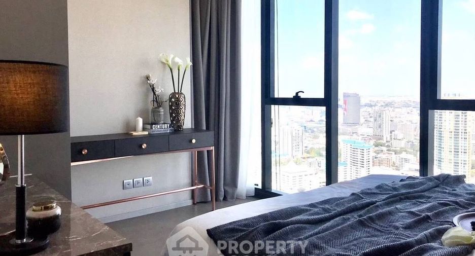 For rent 2 bedrooms condo in Khlong Toei, Bangkok