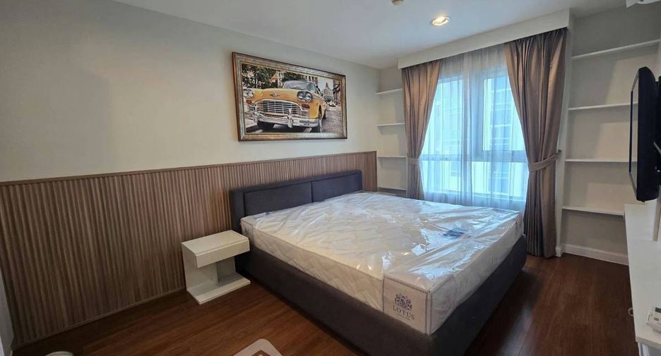 À louer 2 chambres condo à Huai Khwang, Bangkok