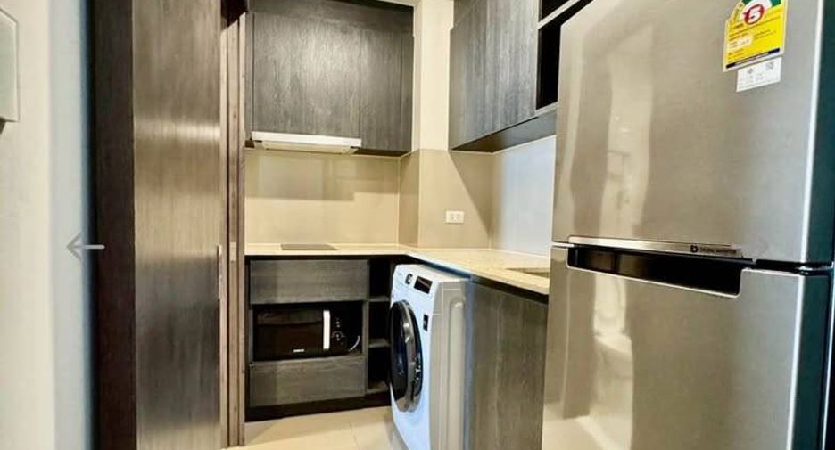 Condo en alquiler de 1 habitaciones en Huai Khwang, Bangkok