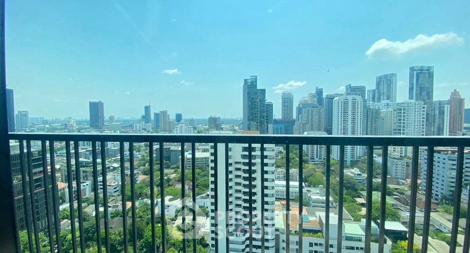 For rent 1 bed condo in Khlong Toei, Bangkok