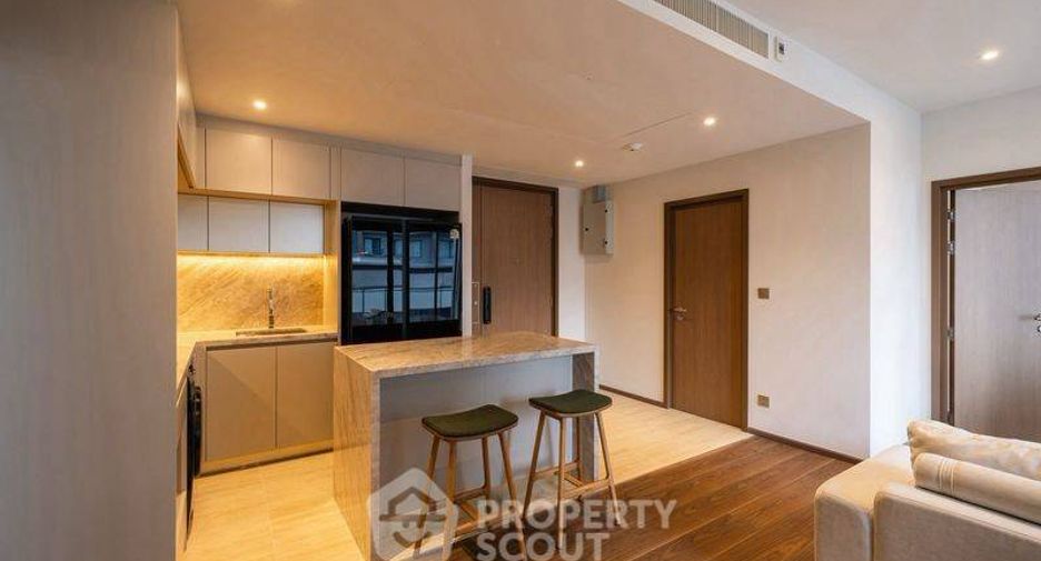 For rent 2 bedrooms condo in Khlong Toei, Bangkok