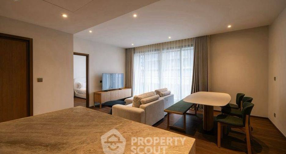 For rent 2 bedrooms condo in Khlong Toei, Bangkok