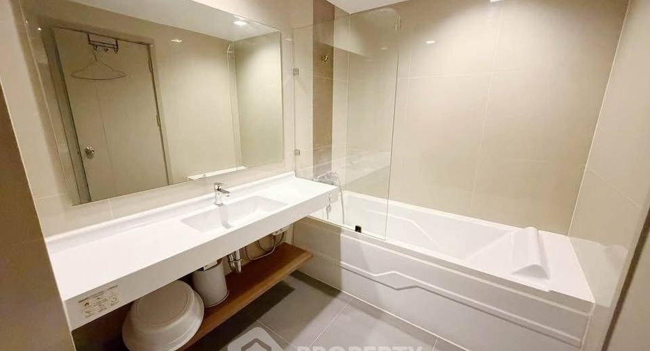 For rent 1 Beds condo in Phra Khanong, Bangkok