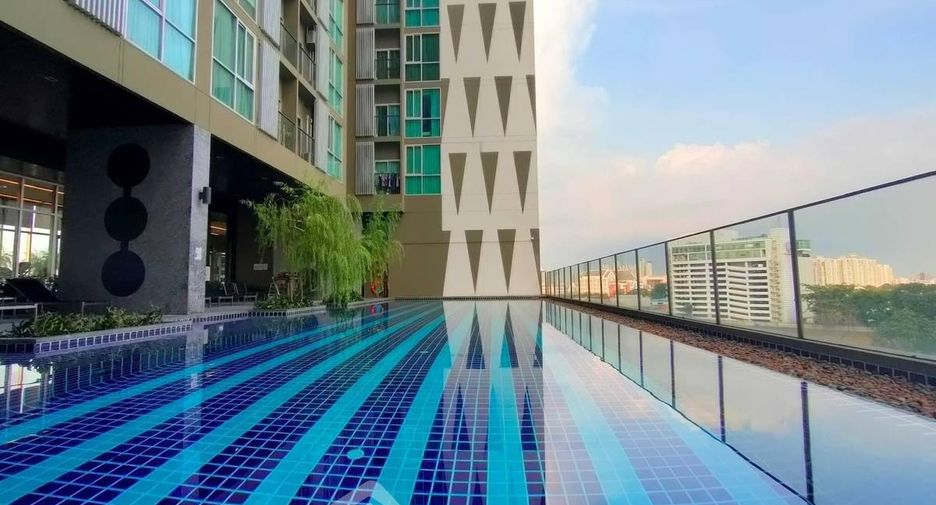 For rent 2 bedrooms condo in Huai Khwang, Bangkok