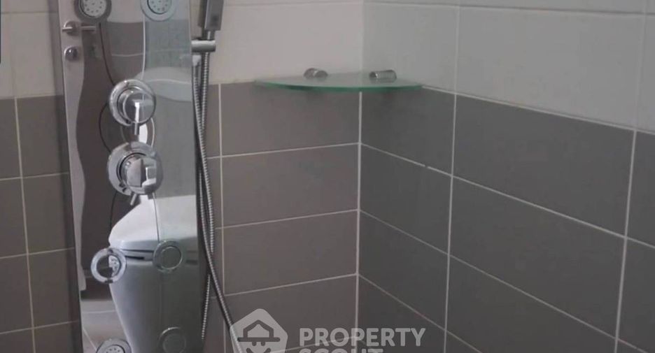 For rent 1 bed condo in Phra Khanong, Bangkok
