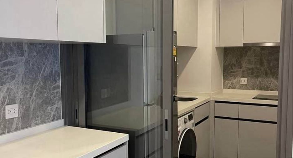 Condo en alquiler de 2 habitaciones en Bang Na, Bangkok