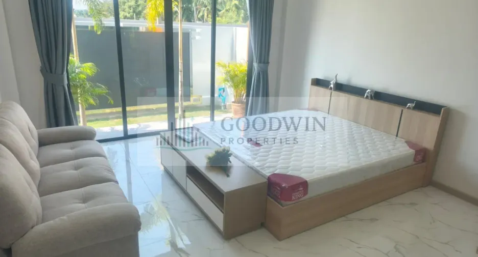 À louer et à vendre 3 chambres maison à Huay Yai, Pattaya