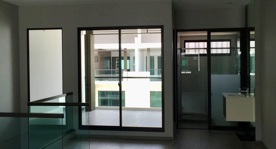 For sale そして for rent 3 ベッドルーム house in Lat Phrao, Bangkok