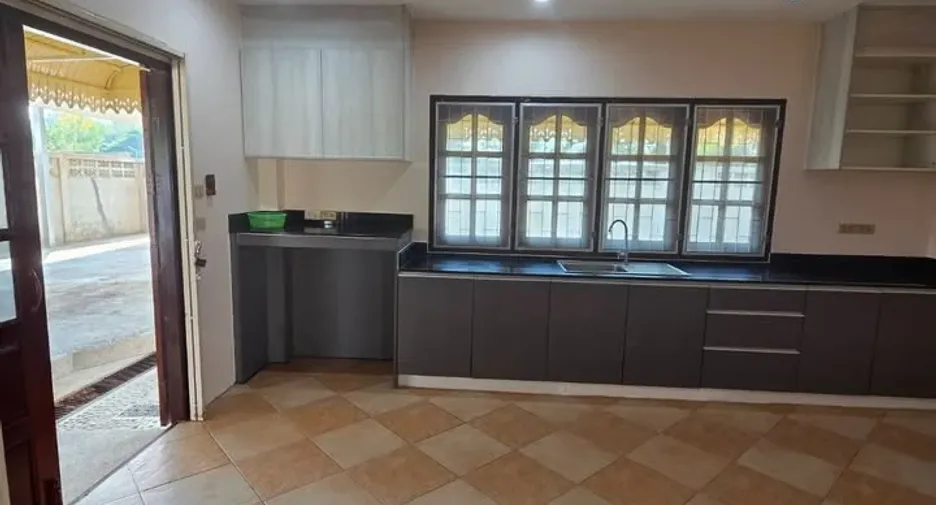 出售 4 卧室 独立屋 在 Bang Lamung, Chon Buri