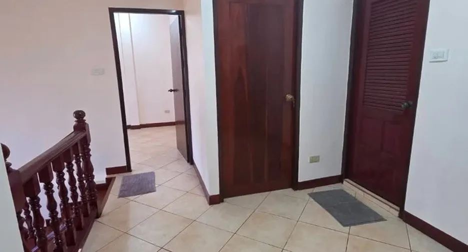出售 4 卧室 独立屋 在 Bang Lamung, Chon Buri