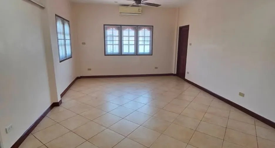 出售 4 卧室 独立屋 在 Bang Lamung, Chon Buri