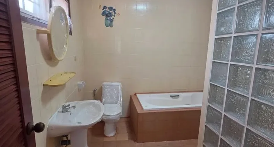 出售 4 卧室 独立屋 在 Bang Lamung, Chon Buri
