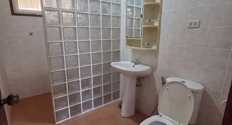 出售 4 卧室 独立屋 在 Bang Lamung, Chon Buri