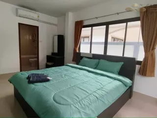 À louer 3 chambres villa à Bang Lamung, Chonburi