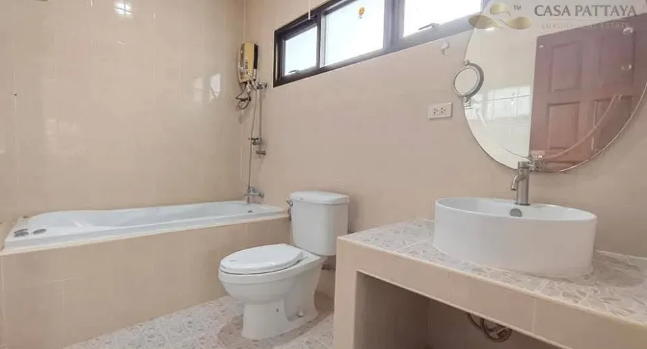 À louer 3 chambres villa à Jomtien, Pattaya