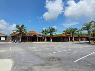 出租 11 卧室 商业空间 在 Bang Lamung, Chon Buri
