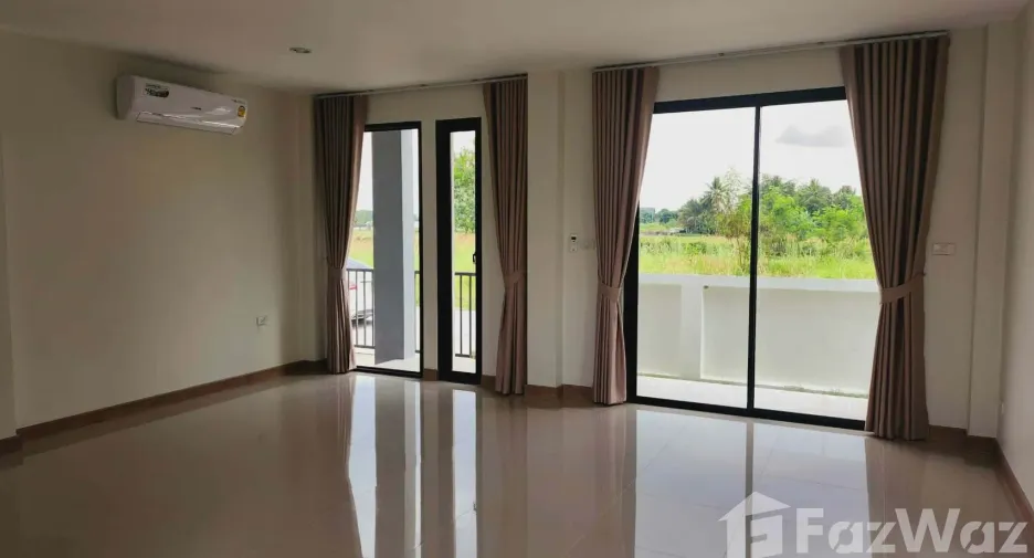 出租 和 出售 3 卧室 独立屋 在 Mueang Chiang Mai, Chiang Mai