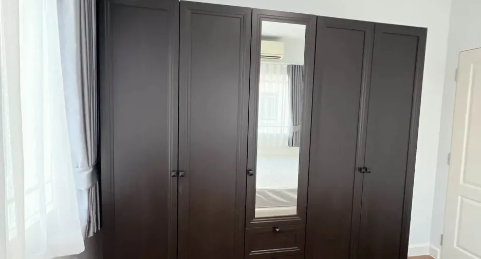À louer 4 chambres maison à Mueang Chiang Mai, Chiang Mai