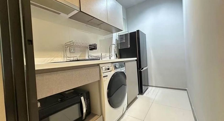 For rent 1 bed condo in Huai Khwang, Bangkok