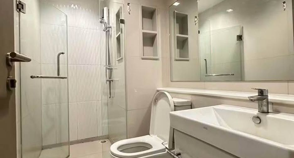 For rent 1 bed condo in Huai Khwang, Bangkok