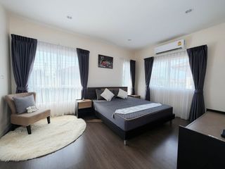 Casa en alquiler de 4 habitaciones en Mueang Phuket, Phuket