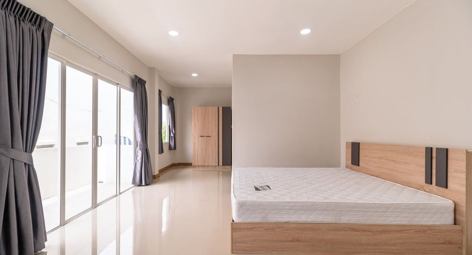For rent 4 bedrooms house in Bang Khen, Bangkok