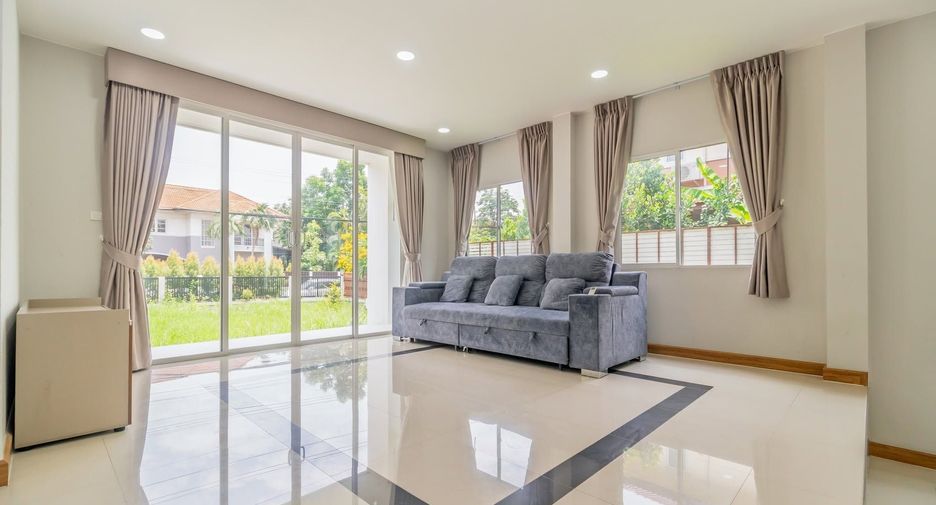 For rent 4 bedrooms house in Bang Khen, Bangkok