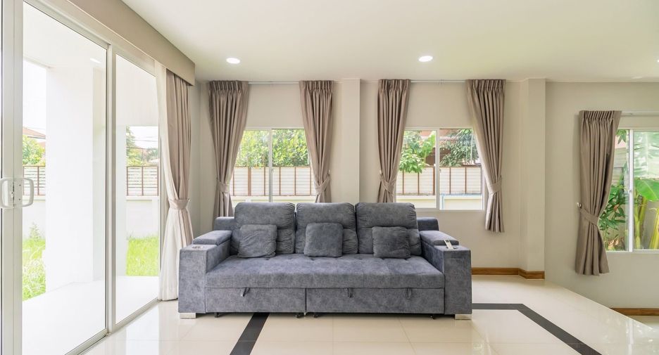 For rent 4 bedrooms house in Bang Khen, Bangkok