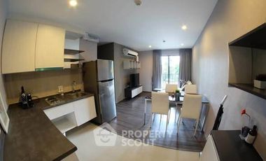For rent 2 bedrooms condo in Watthana, Bangkok