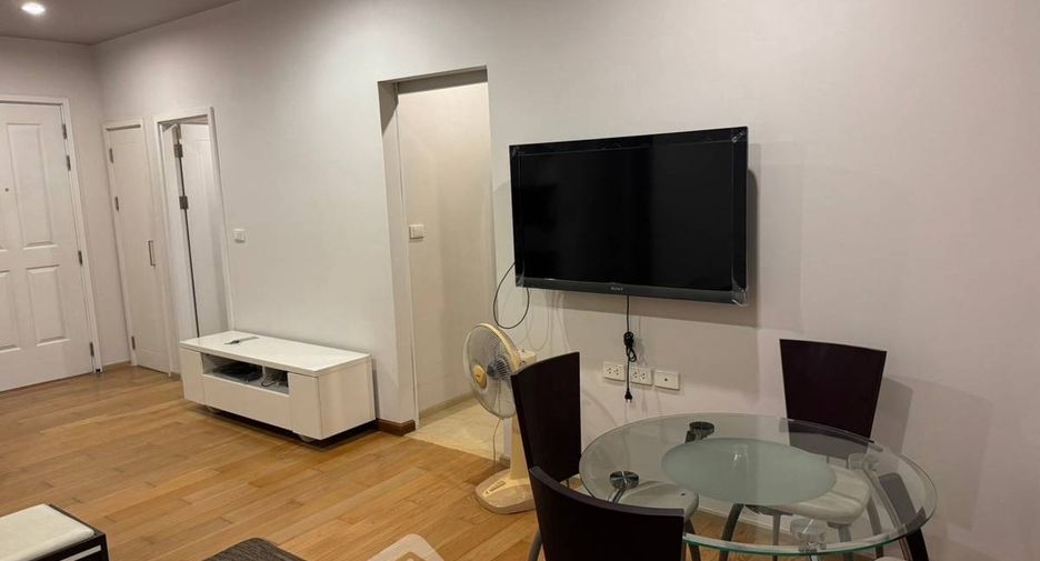 For rent 2 bedrooms condo in Khlong San, Bangkok
