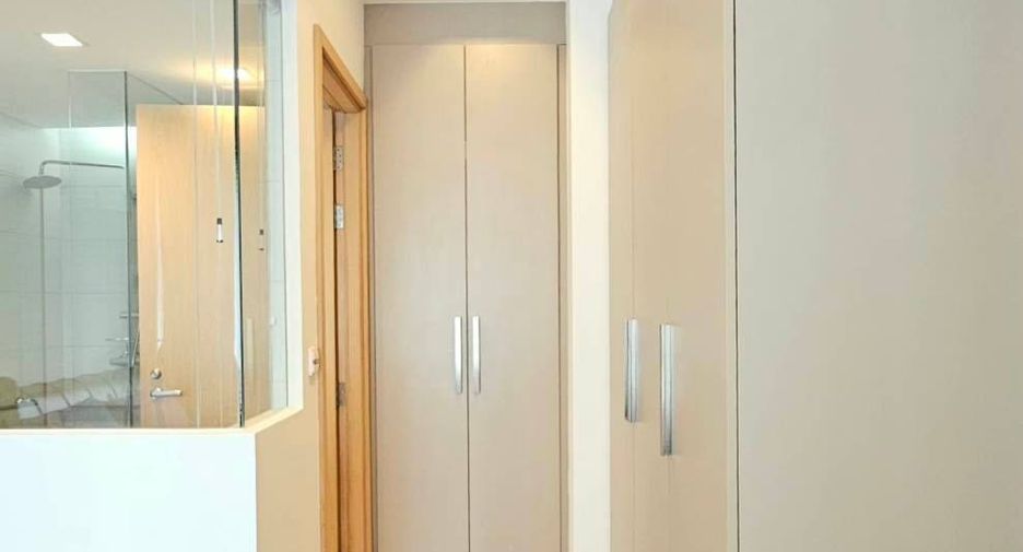 Продажа 1 кровать кондо в Кхлонг Тоеи, Бангкок