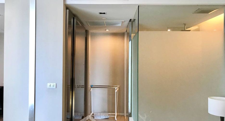 For rent 1 Beds condo in Watthana, Bangkok