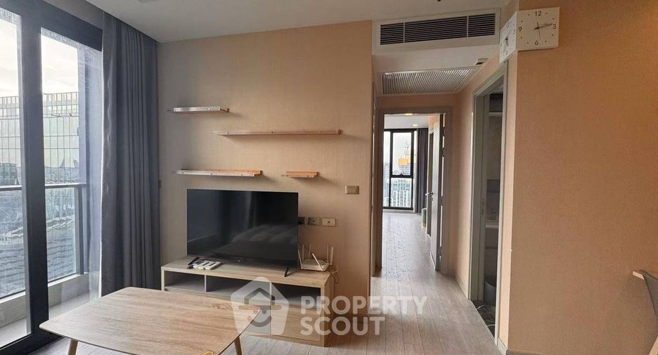 Condo en alquiler de 2 habitaciones en Huai Khwang, Bangkok