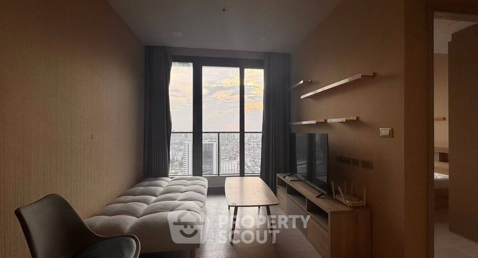 Condo en alquiler de 2 habitaciones en Huai Khwang, Bangkok