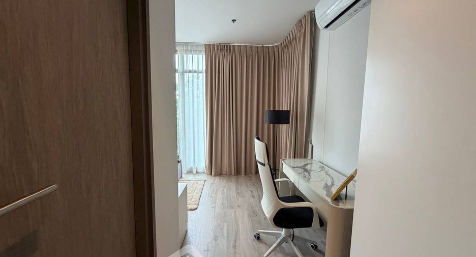 À louer 2 chambres condo à Watthana, Bangkok