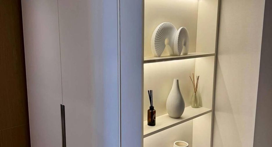 For rent 1 bed condo in Bang Rak, Bangkok