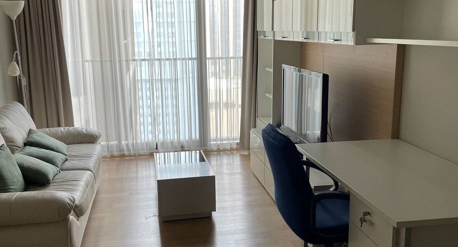 For sale 1 bed condo in Khlong Toei, Bangkok
