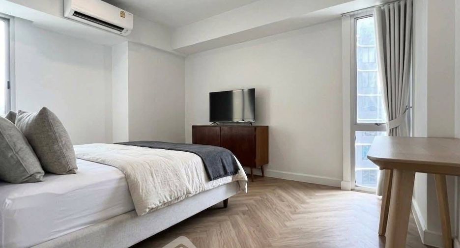 For sale 2 bedrooms condo in Watthana, Bangkok