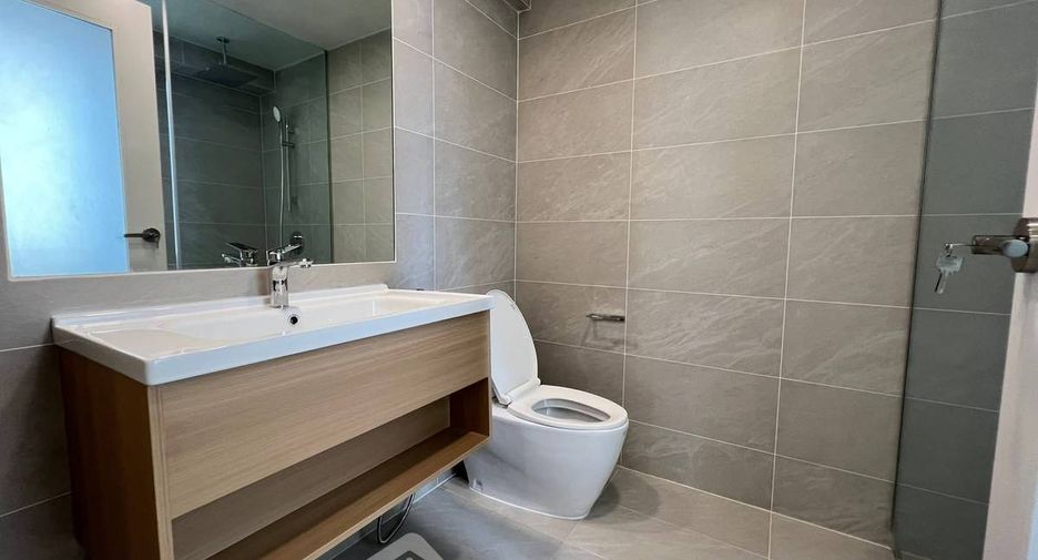 For sale 2 bedrooms condo in Watthana, Bangkok