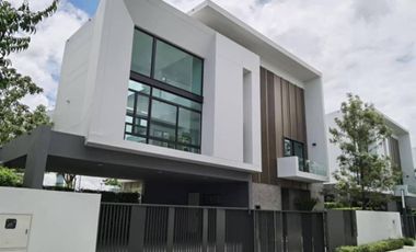 For rent and for sale 4 bedrooms house in Saphan Sung, Bangkok