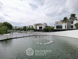 For rent and for sale 4 bedrooms house in Saphan Sung, Bangkok